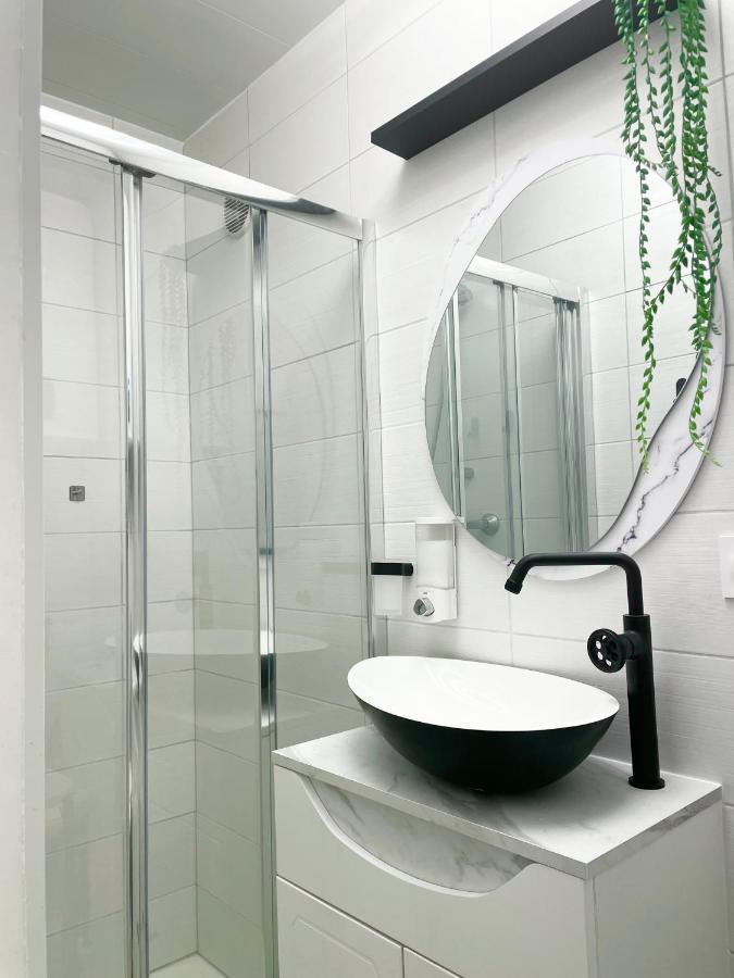 Arina & Julien La Defense-Paris Apartment Suresnes Exterior photo